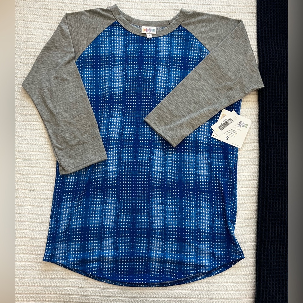 New With Tags! Women’s LuLaRoe 3/4 Sleeve Shirt